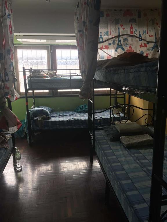 Wacky Fun Party Hostel 방콕 외부 사진